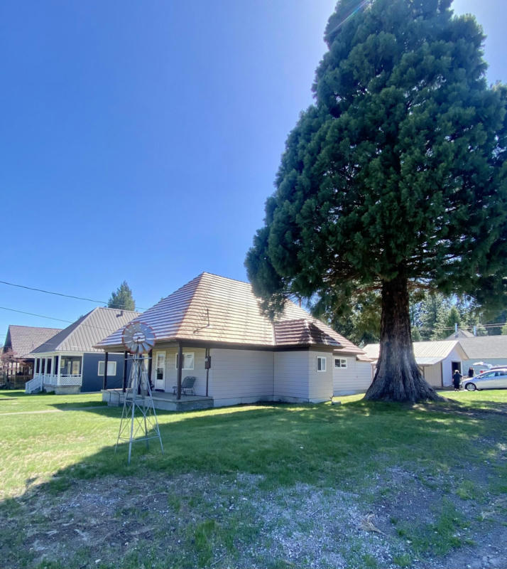 561 QUINCY AVE, MCCLOUD, CA 96057, photo 1 of 39