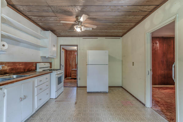 841 MUSSEL SHOALS AVE, SHASTA LAKE, CA 96019, photo 4 of 25