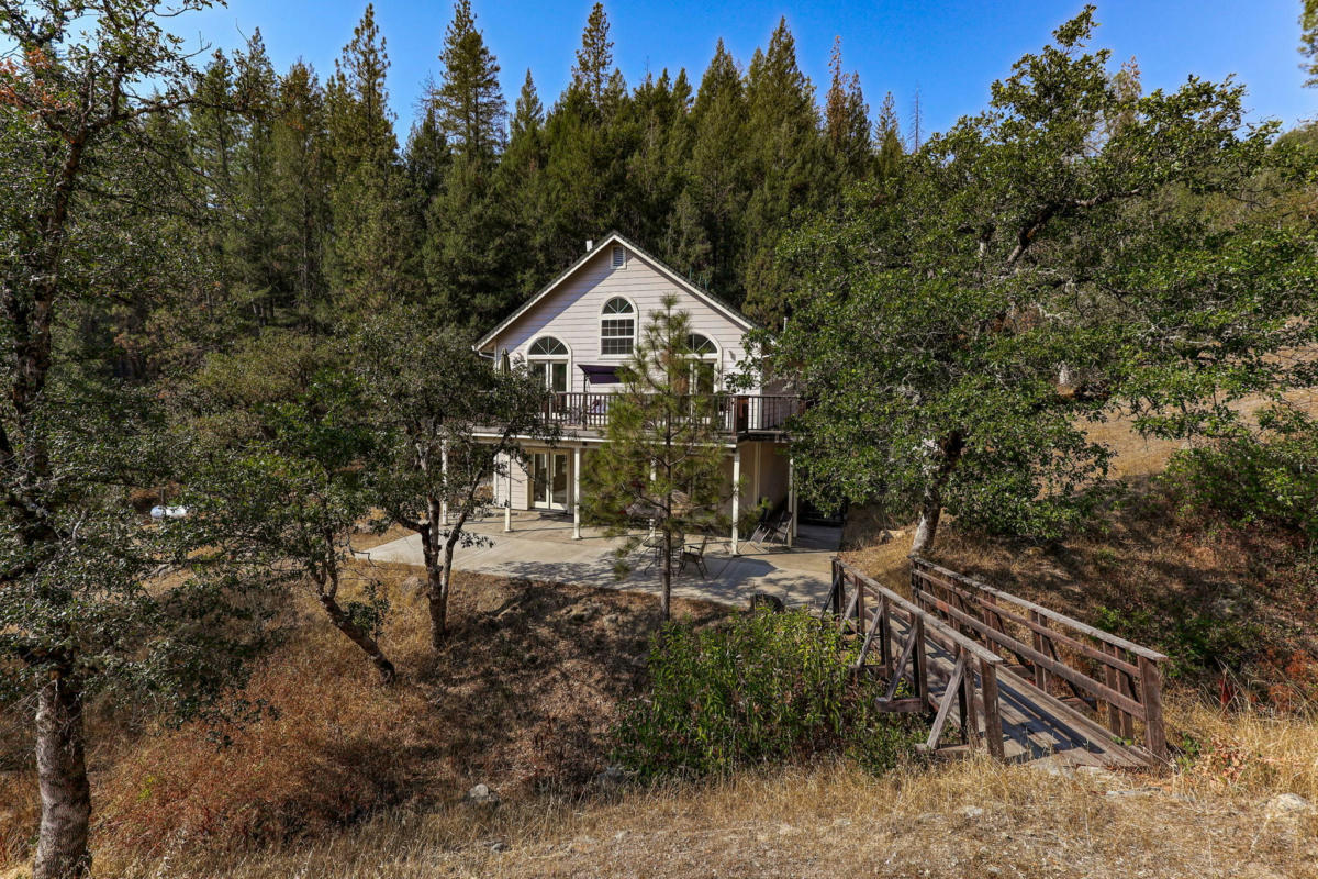 12876 E FORK RD, FRENCH GULCH, CA 96033, photo 1 of 33