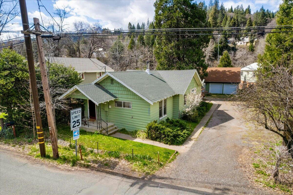201 S FIRST ST, DUNSMUIR, CA 96025, photo 1 of 49